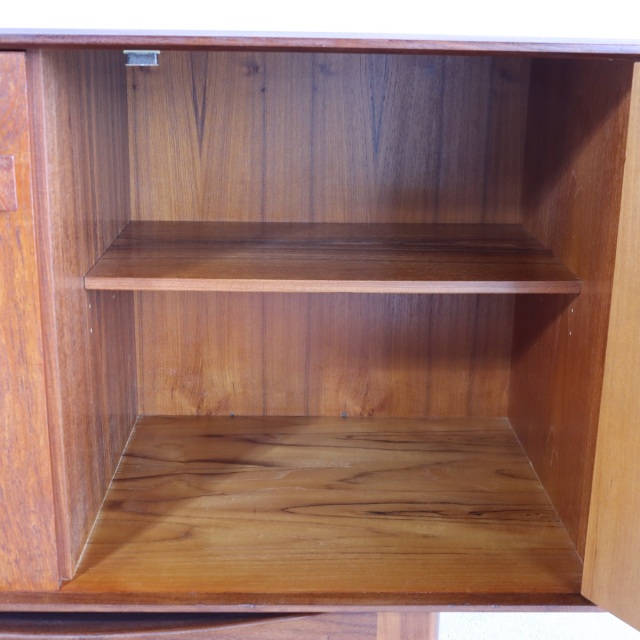 ジープランのミニキャビネット