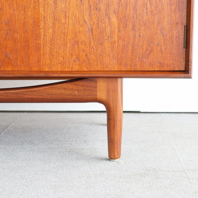 ジープランのミニキャビネット