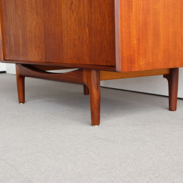 ジープランのミニキャビネット