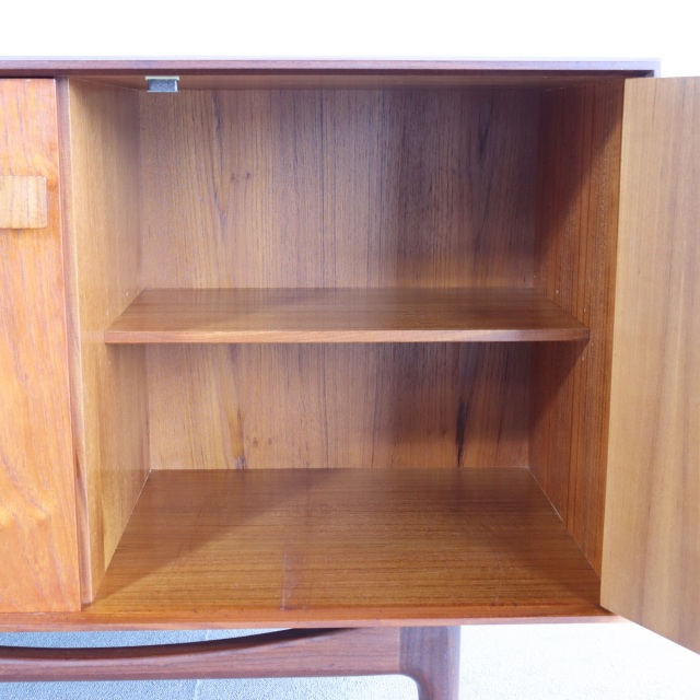 ジープランのミニキャビネット