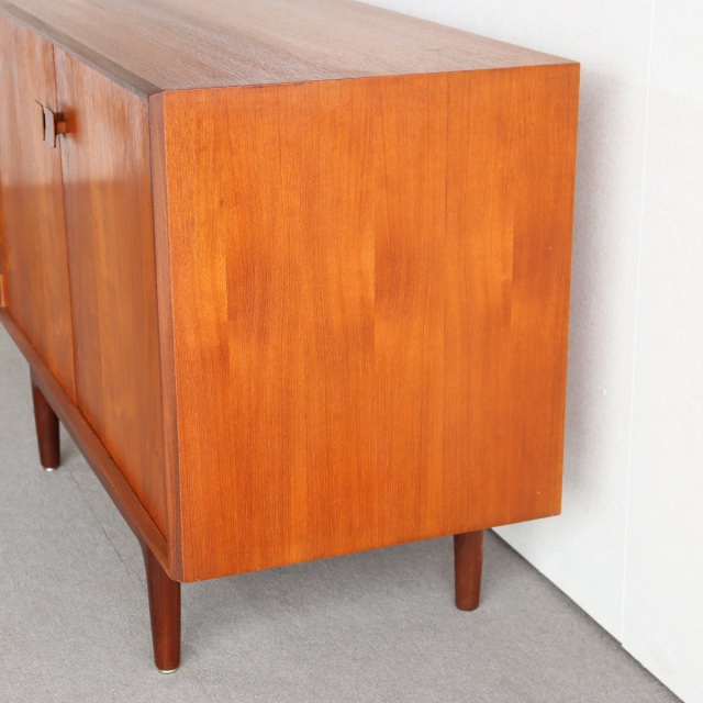 ジープランのミニキャビネット