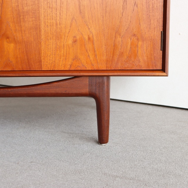 ジープランのミニキャビネット