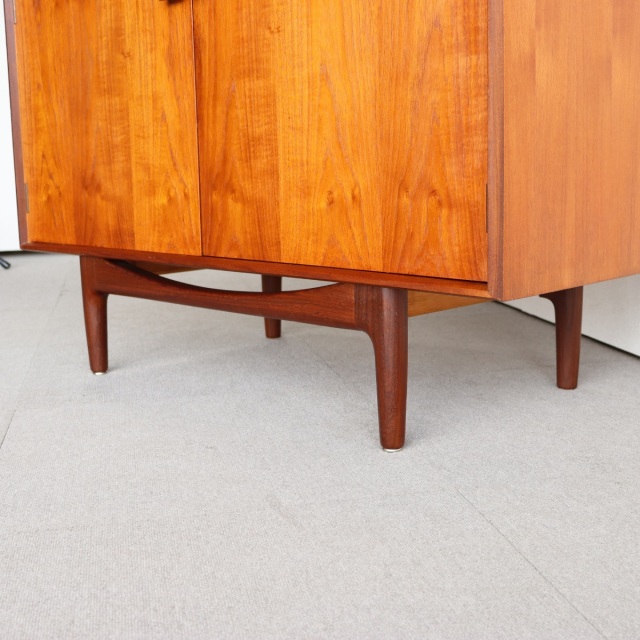 ジープランのミニキャビネット