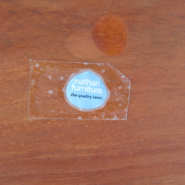 ネイサンNATHANのチーク材ラウンドダイニングテーブル