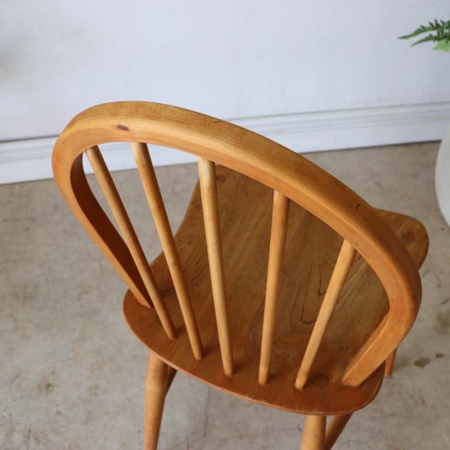 ヴィンテージのアーコール（ERCOL）フープバックチェア　商品番号【122041a】