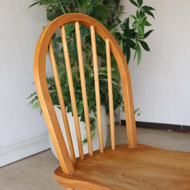ヴィンテージのアーコール（ERCOL）フープバックチェア　商品番号【122041a】