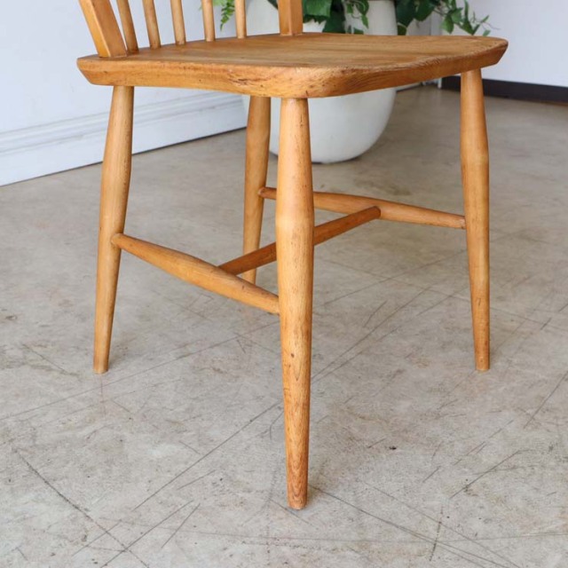 ヴィンテージのアーコール（ERCOL）フープバックチェア　商品番号【122041a】