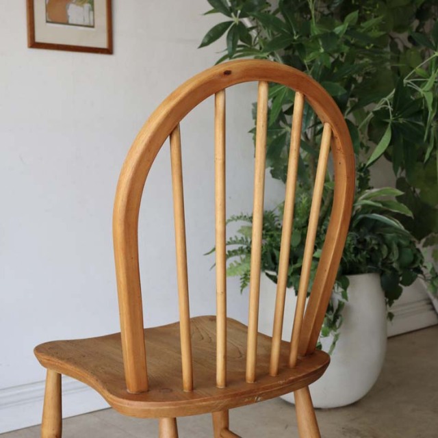 ヴィンテージのアーコール（ERCOL）フープバックチェア　商品番号【122041a】