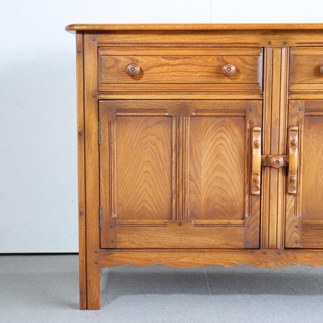 送料込み】【ようこそ沼へ】アーコールERCOL ミニサイドボード 商品