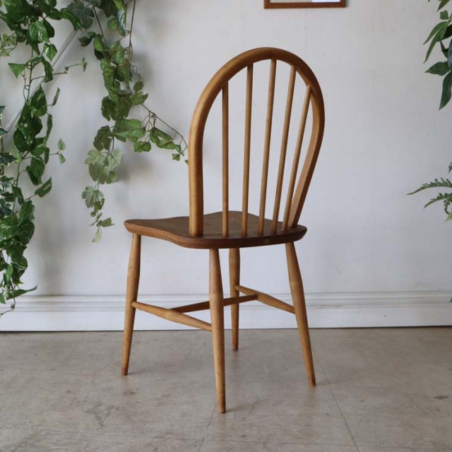 ヴィンテージのアーコール（ERCOL）フープバックチェア　商品番号【122041c】