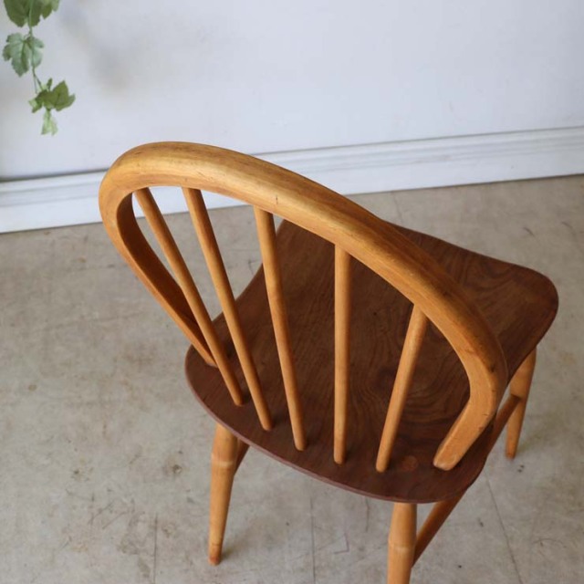 ヴィンテージのアーコール（ERCOL）フープバックチェア　商品番号【122041c】