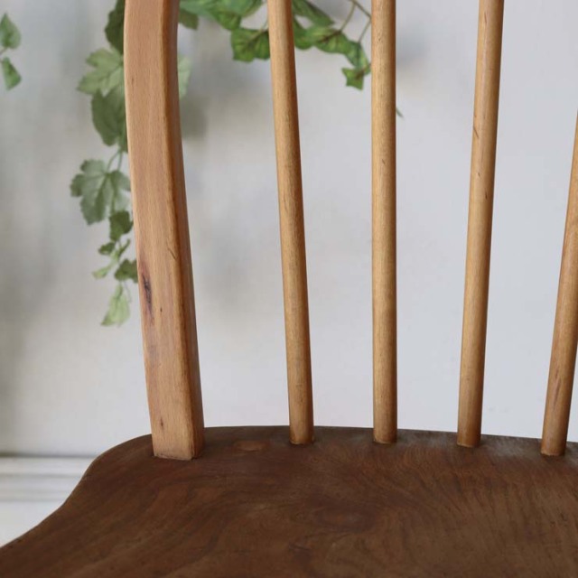 ヴィンテージのアーコール（ERCOL）フープバックチェア　商品番号【122041c】