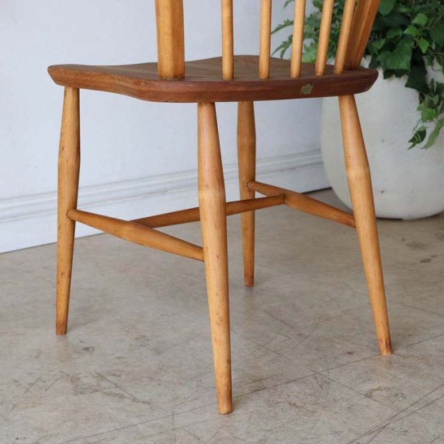 ヴィンテージのアーコール（ERCOL）フープバックチェア　商品番号【122041c】