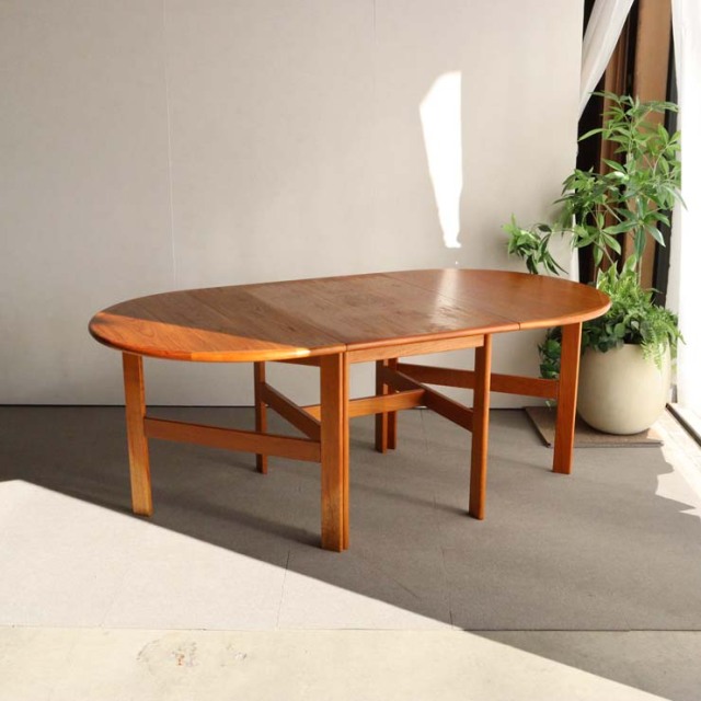 北欧レトロ 木製ダイニングテーブル 古家具 ビンテージ ヴィンテージ オールド ダイニングテーブル 幅160cm 古木 古材 無垢材 ヴィンテージ調