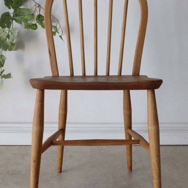 ヴィンテージのアーコール（ERCOL）フープバックチェア　商品番号【122041c】