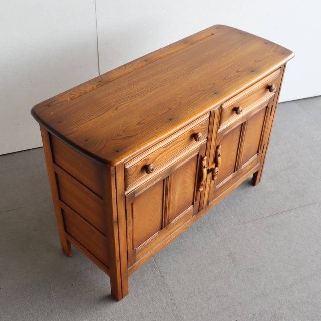 送料込み】【ようこそ沼へ】アーコールERCOL ミニサイドボード 商品