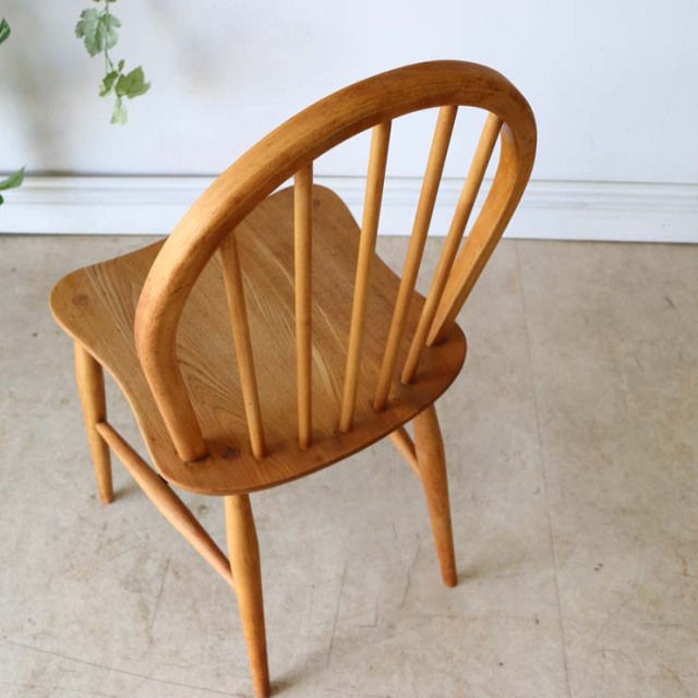 ヴィンテージのアーコール（ERCOL）フープバックチェア　商品番号【122041d】