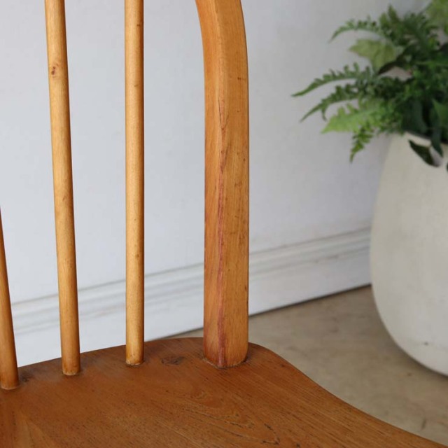 ヴィンテージのアーコール（ERCOL）フープバックチェア　商品番号【122041d】