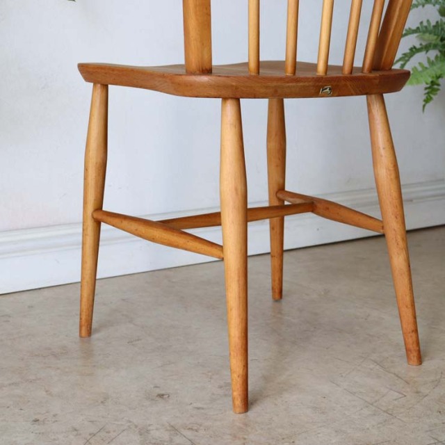 ヴィンテージのアーコール（ERCOL）フープバックチェア　商品番号【122041d】