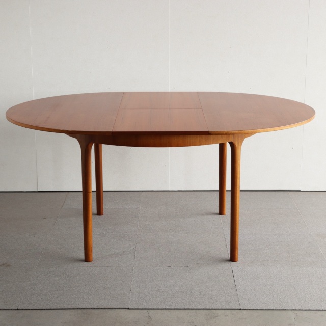 マッキントッシュMacintoshのダイニングテーブル