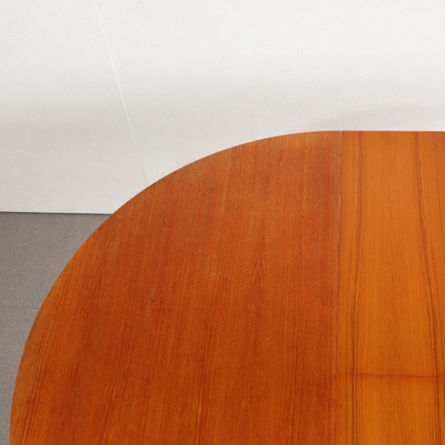 マッキントッシュMacintoshのダイニングテーブル