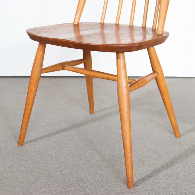 アーコールERCOLのゴールドスミスチェア