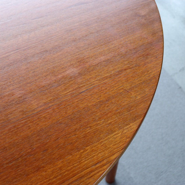 マッキントッシュMacintoshのダイニングテーブル