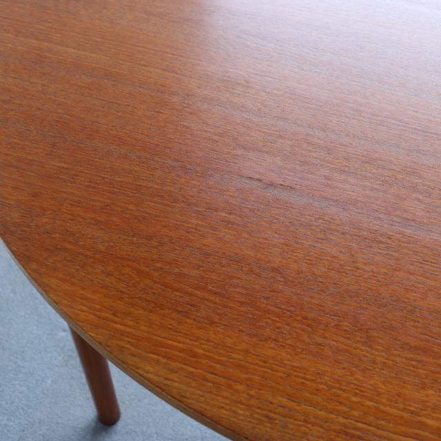 マッキントッシュMacintoshのダイニングテーブル