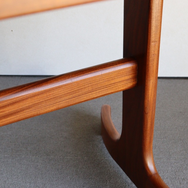 ジープランG-PLANのダイニングテーブル