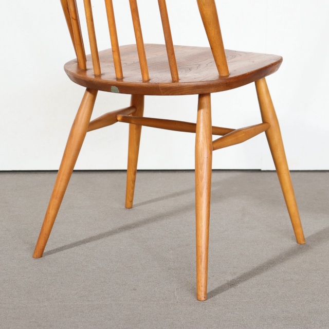 アーコールERCOLのゴールドスミスチェア