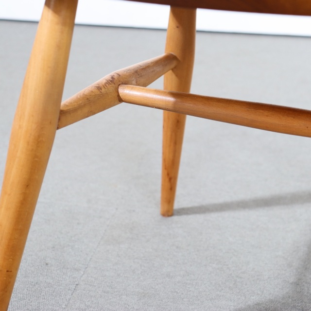 アーコールERCOLのゴールドスミスチェア