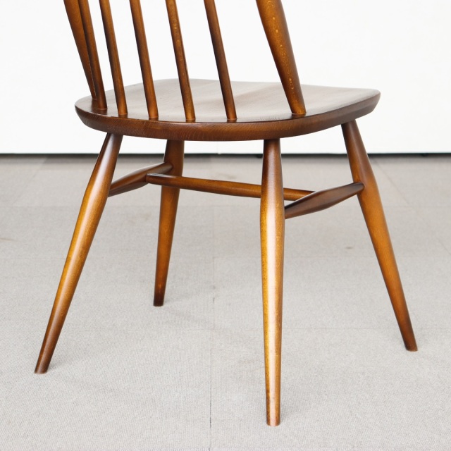 アーコールERCOLのダイニングチェア