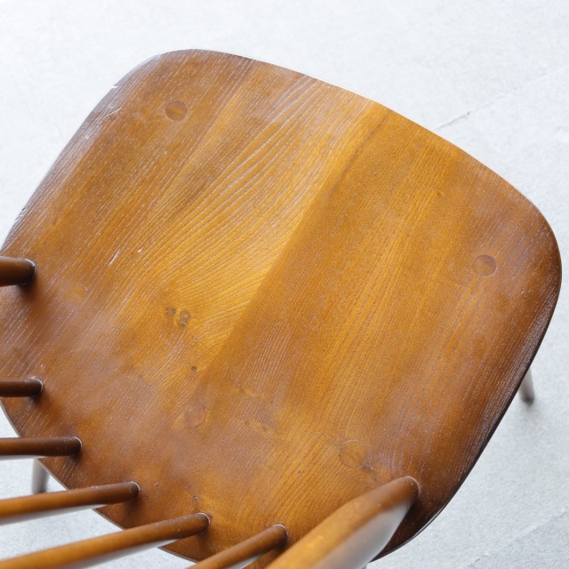 アーコールERCOLのダイニングチェア