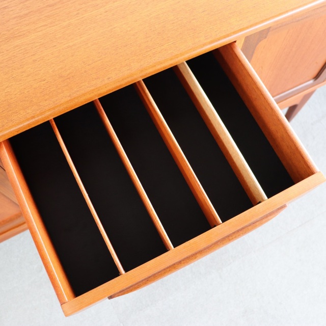 ジープランG-PLANのサイドボード