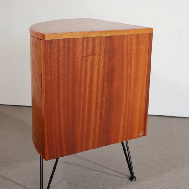 送料込み】【角は大切】ジープランG-PLAN製コーナーキャビネット