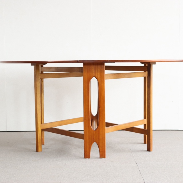 ジェンティークJENTIQUEのダイニングチェア