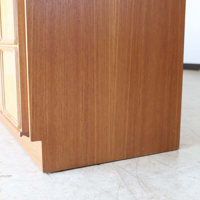 Mcintoshマッキントッシュサイドボード・イギリス製ビンテージ家具・チーク