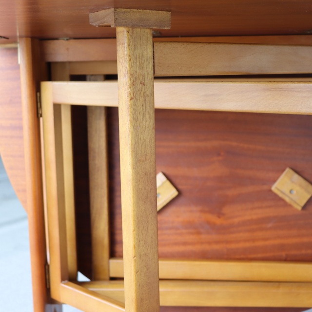 ジェンティークJENTIQUEのダイニングチェア