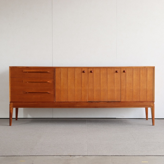 マッキントッシュMacintoshのサイドボード