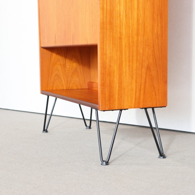 G-PLAN チーク材　キャビネット 結果、これに辿り着く】 ジープランG-PLAN製キャビネット 送料込