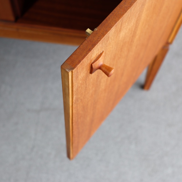 マッキントッシュMacintoshのサイドボード