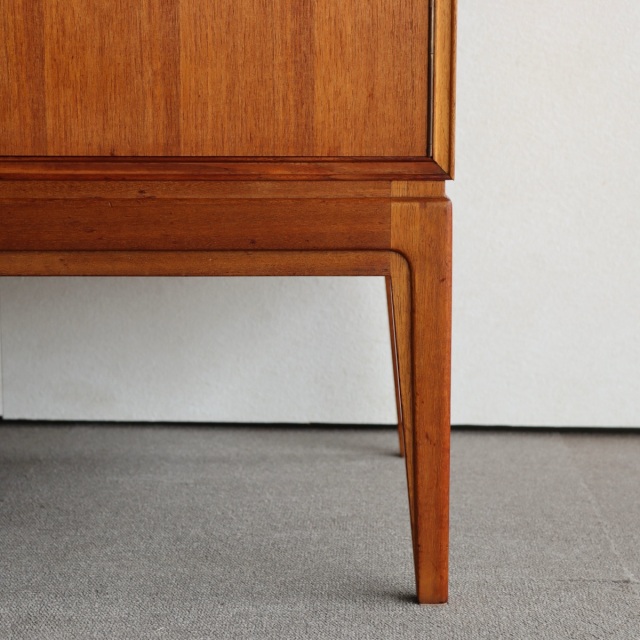 マッキントッシュMacintoshのサイドボード