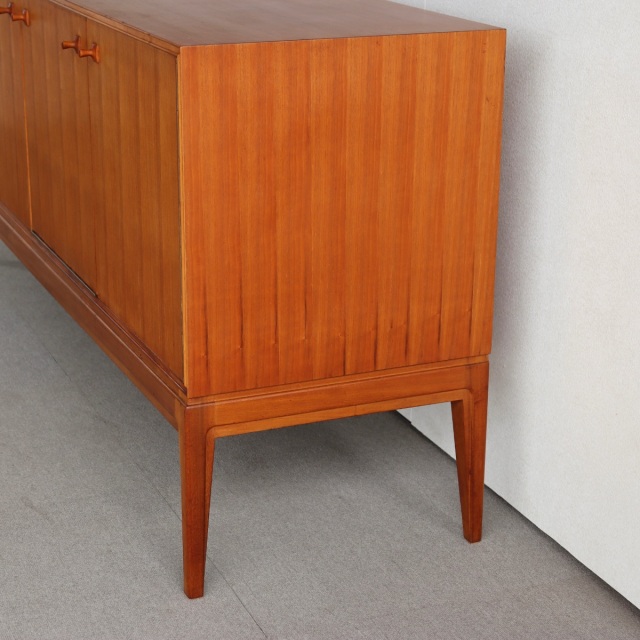 マッキントッシュMacintoshのサイドボード