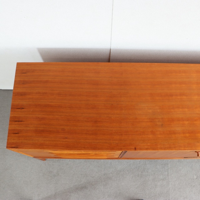 マッキントッシュMacintoshのサイドボード