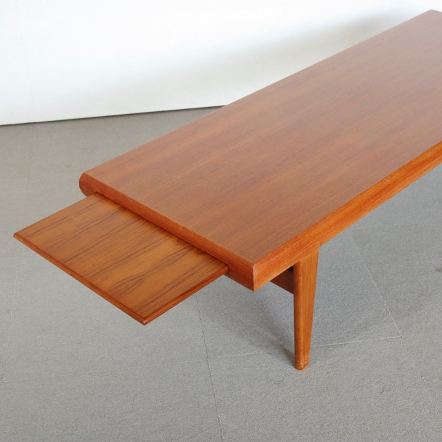 デンマーク製チーク材のヴィンテージコーヒーテーブル