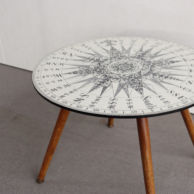 英国ヴィンテージのコーヒーテーブル