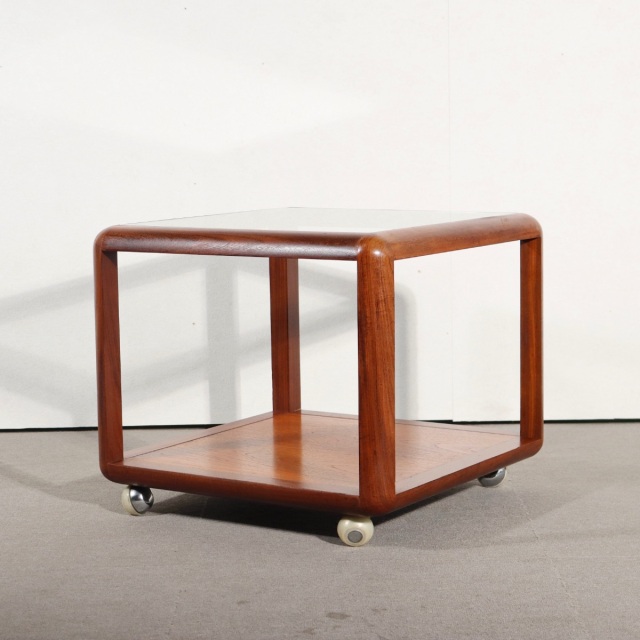 ジープランG-PLANのコーヒーテーブル