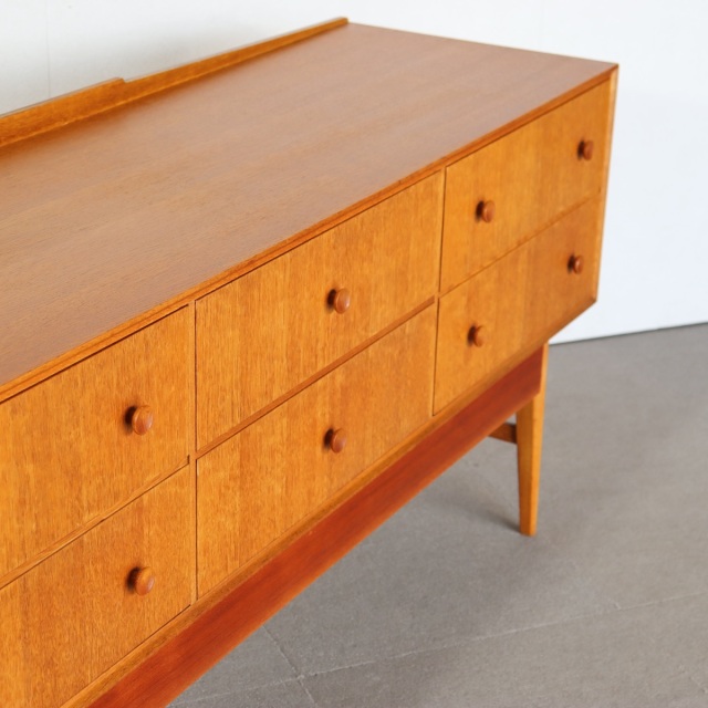 MEREDEW(メレデュー)サイドボード| ヴィンテージ家具