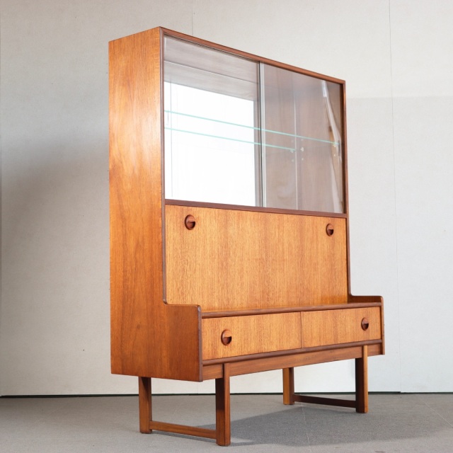 送料込み】【普通のキャビネット、ではございません！】 ターニッジ