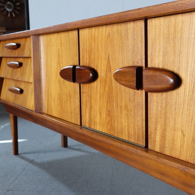 拝啓 ジェンティーク親方様】 JENTIQUE製サイドボード 送料込